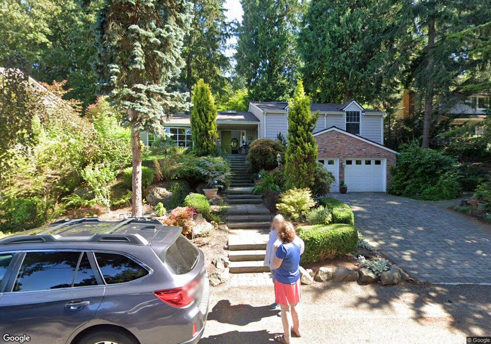 5349 Lansdowne Ln, Mercer Island, WA 98040 - photo 1