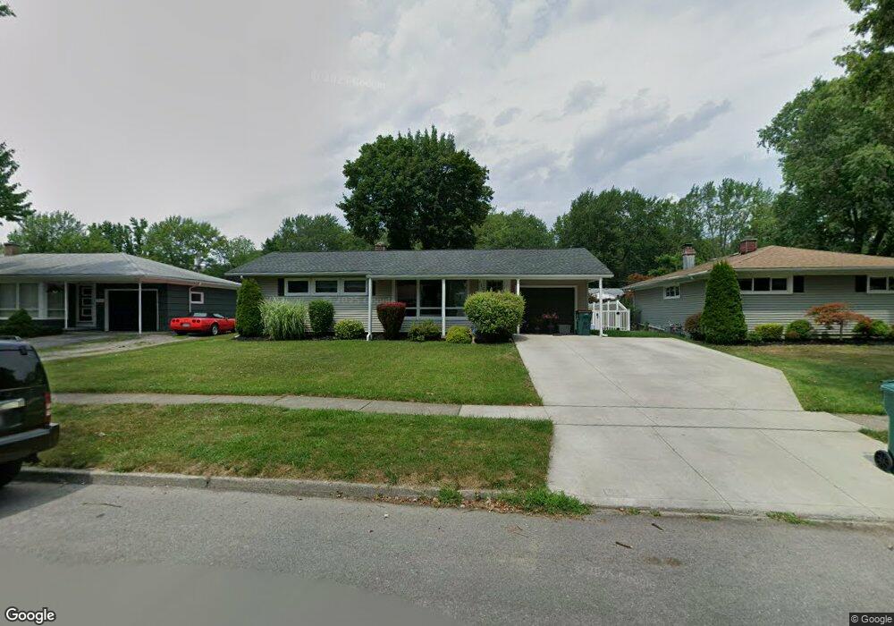 712 Deerfield Dr, North Tonawanda, NY 14120 - photo 1