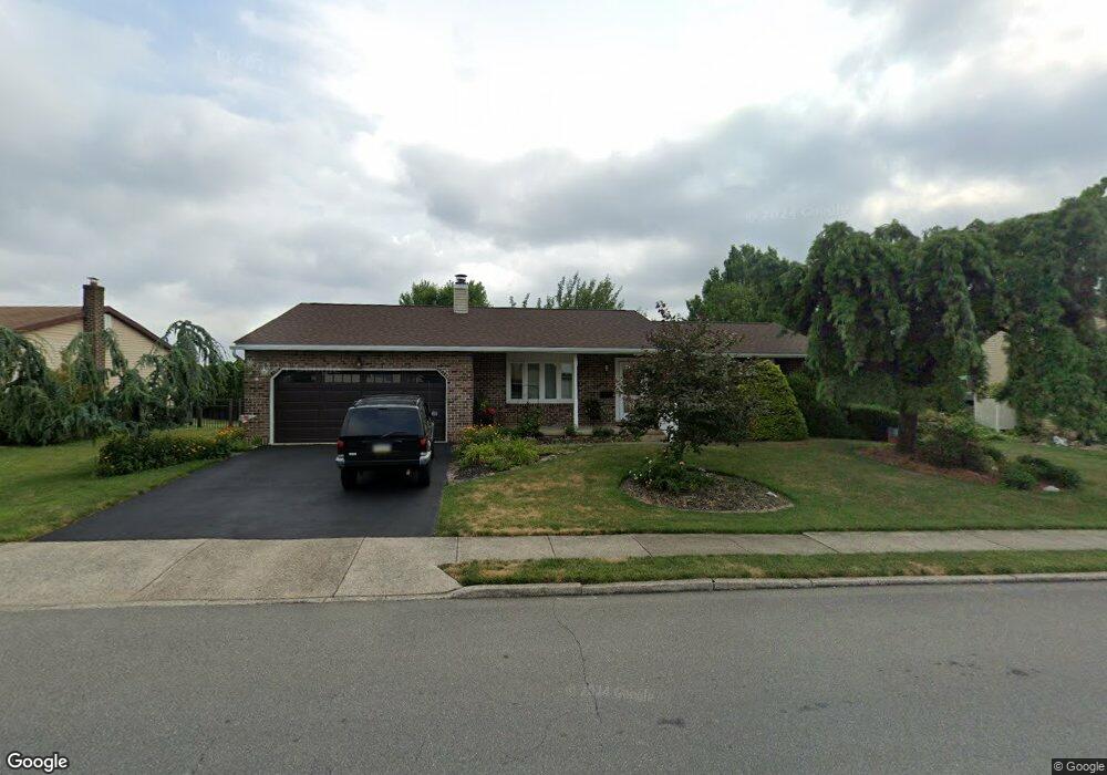 1703 Peachtree Cir, Whitehall, PA 18052 - photo 1