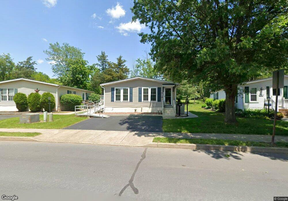 734 Aspen Cir, Red Hill, PA 18076 - photo 1