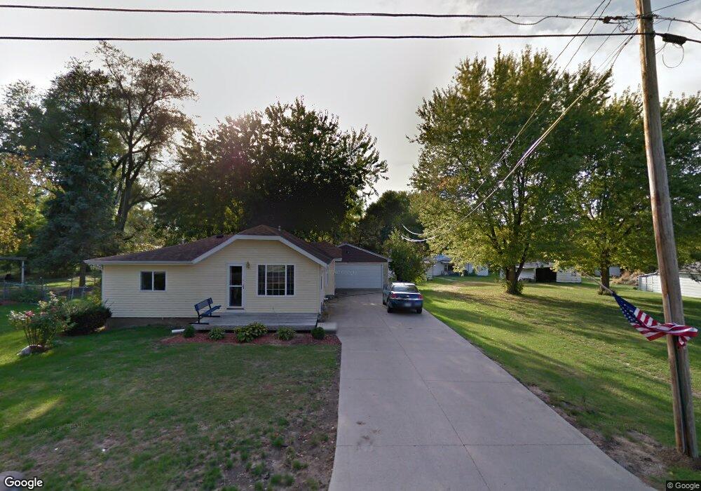 335 Hatch St, Newton, IA 50208 - photo 1