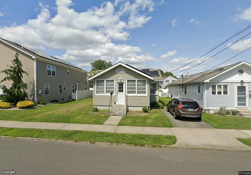 170 Beach Ave, Milford, CT 06460 - photo 1