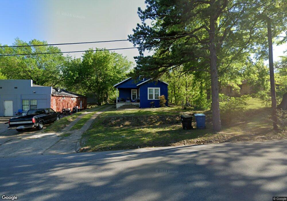 210 E Hull St, Denison, TX 75021 - photo 1