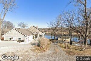 8402 Lakeshore Dr, Dexter, IA 50070