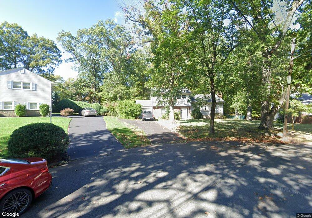 2253 Shawnee Path, Scotch Plains, NJ 07076 - photo 1