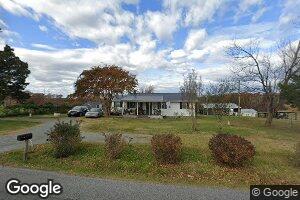5917 Wards Rd, Hurt, VA 24563