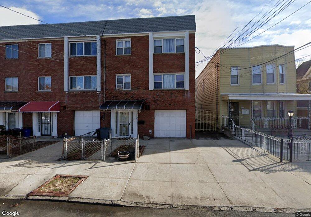 1852 Muliner Ave, Bronx, NY 10462 - photo 1