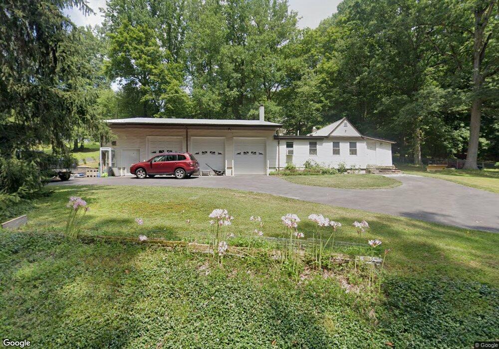 5865 Applebutter Hill Rd, Coopersburg, PA 18036 - photo 1