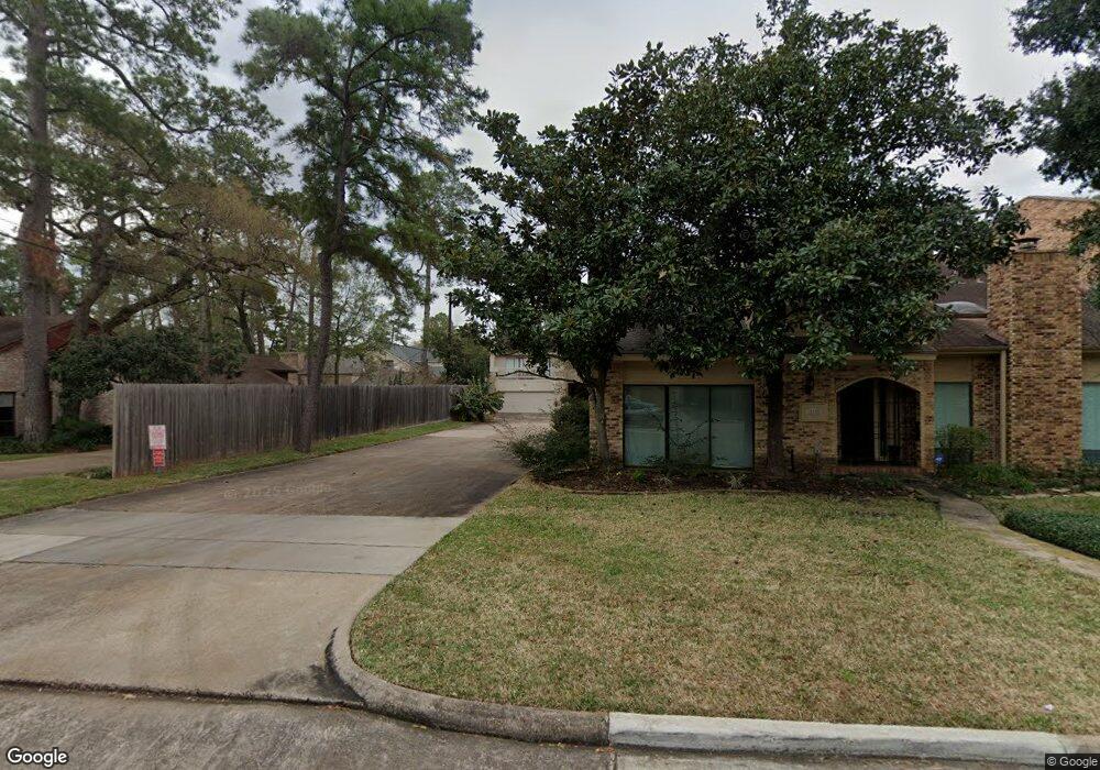 10117 Valley Forge Dr, Houston, TX 77042 - photo 1