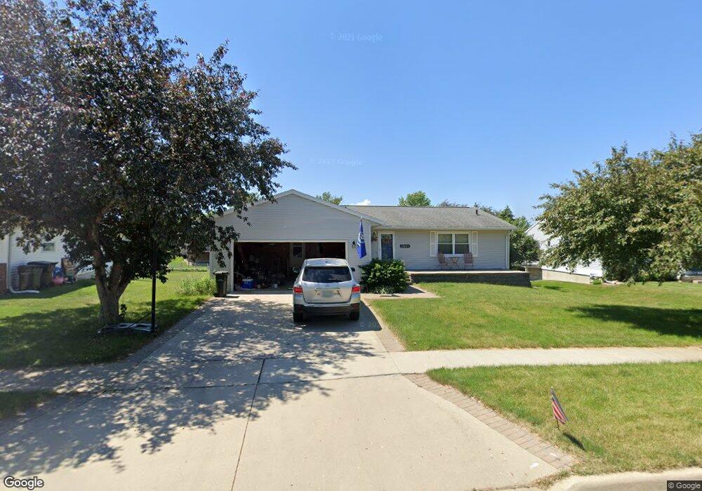 2228 W 8th St, Cedar Falls, IA 50613 - photo 1