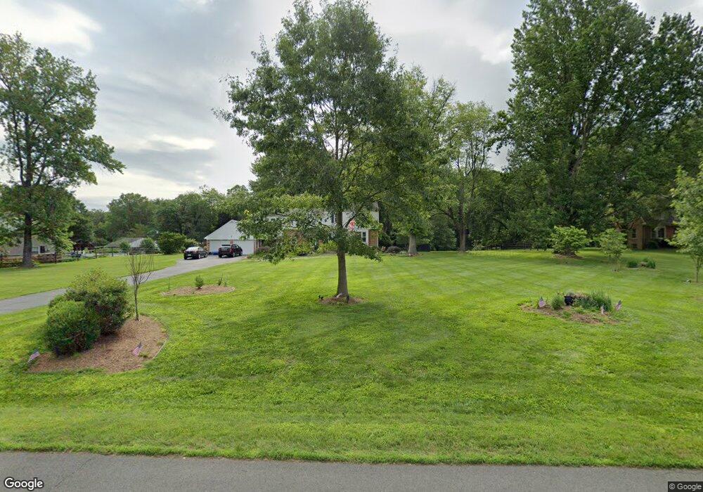 10707 Lewis Ct, Manassas, VA 20111 - photo 1