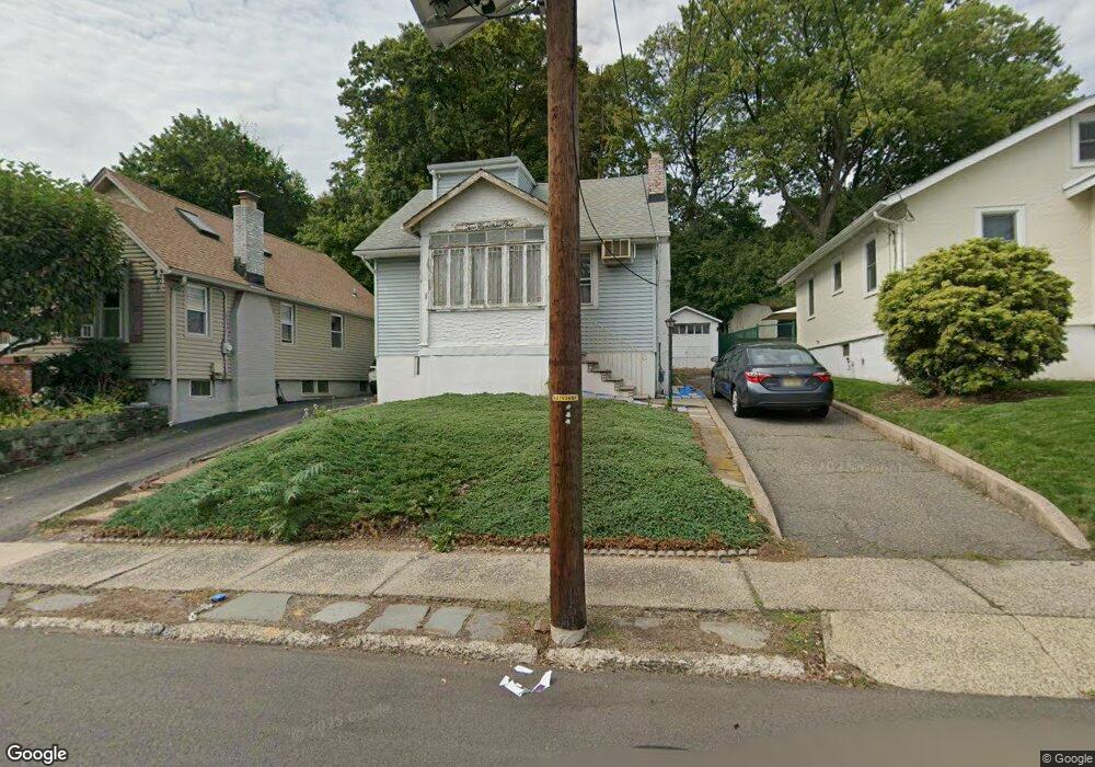 201 Oldfield Ave, Hasbrouck Heights, NJ 07604 - photo 1