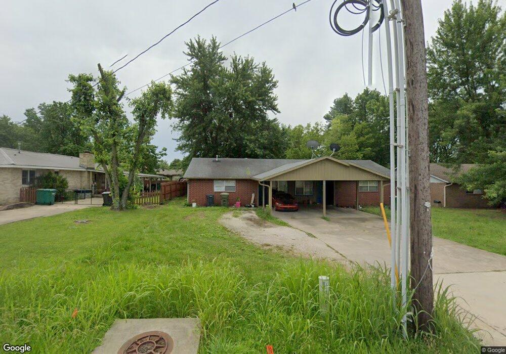 1402 W Persimmon St, Rogers, AR 72756 - photo 1