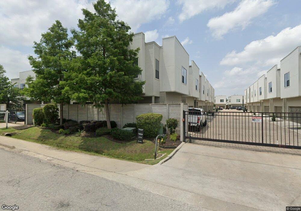 4705 Thornton Grove, Houston, TX 77018 - photo 1