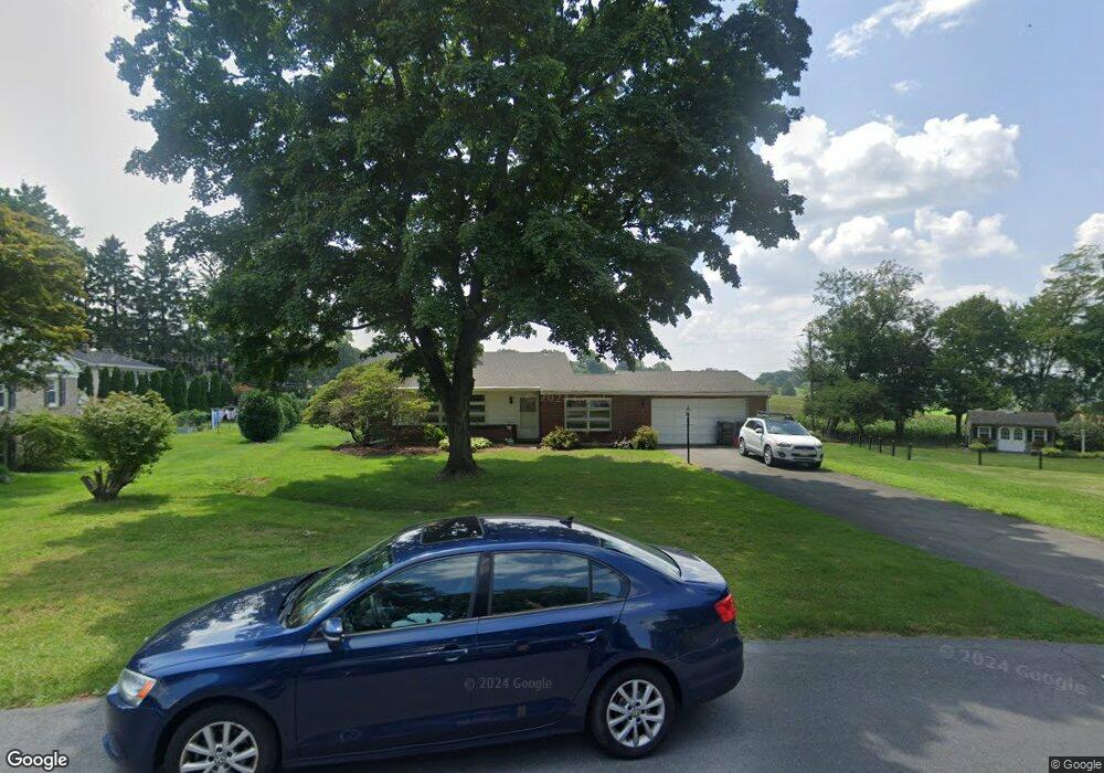 3 Locust Ln, Leola, PA 17540 - photo 1