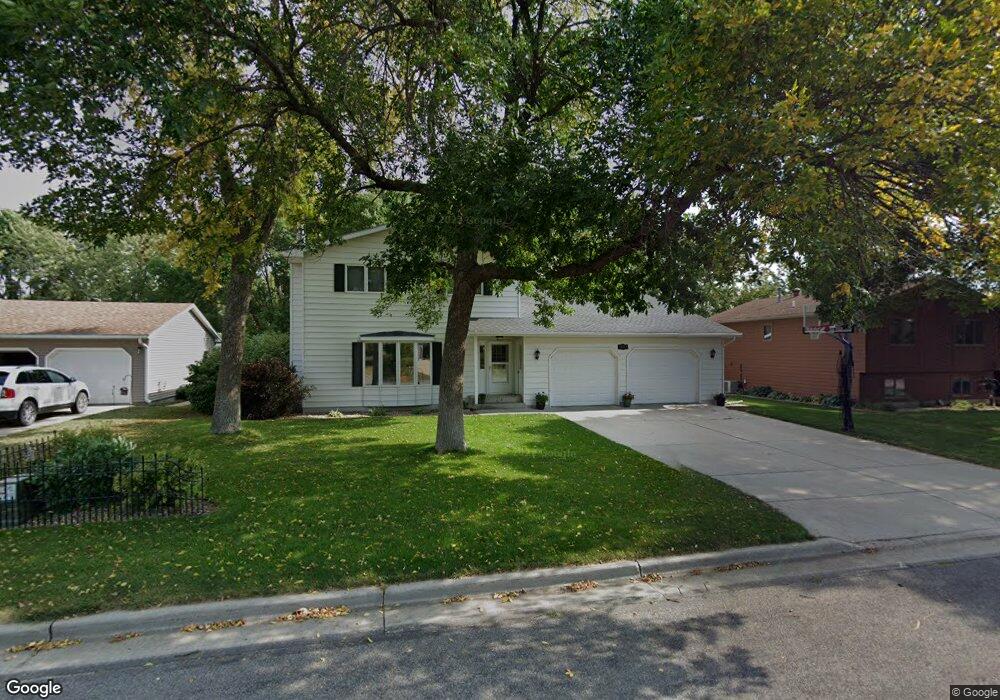 1802 Ashland Rd, New Ulm, MN 56073 - photo 1