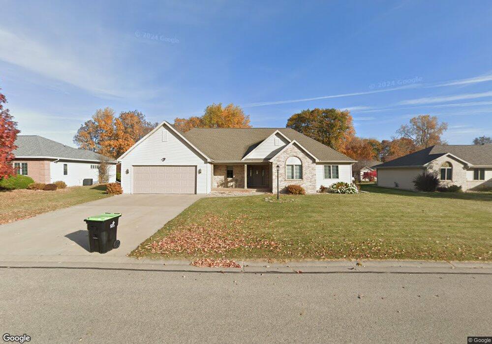 W5950 Strawflower Dr, Appleton, WI 54915 - photo 1