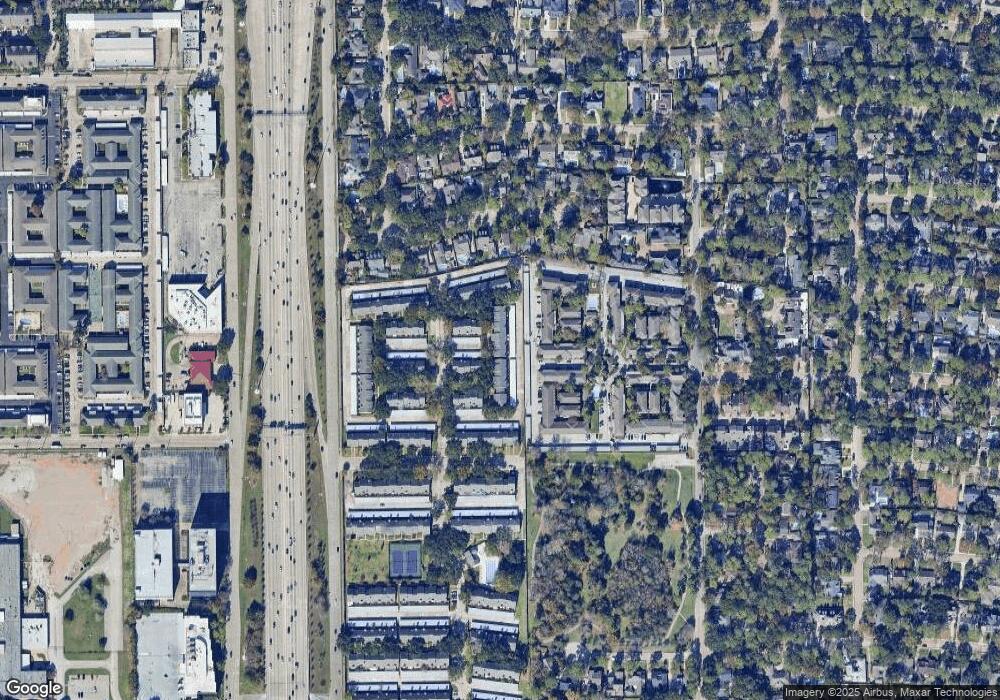 10202 Longmont Dr, Houston, TX 77042 - photo 1