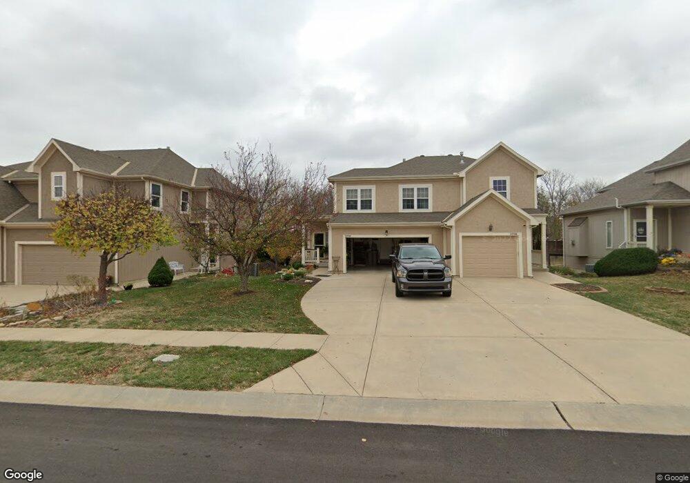 22708 W 72nd St, Shawnee, KS 66227 - photo 1