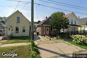 518 Railroad Ave, Moline, IL 61265