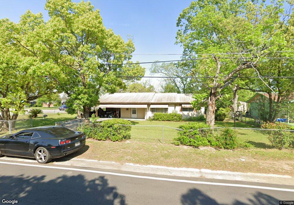 702 Pearl Ave S, Douglas, GA 31533 - photo 1