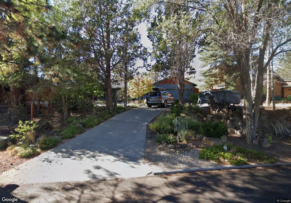 2883 NE Lotno Dr, Bend, OR 97701 - photo 1