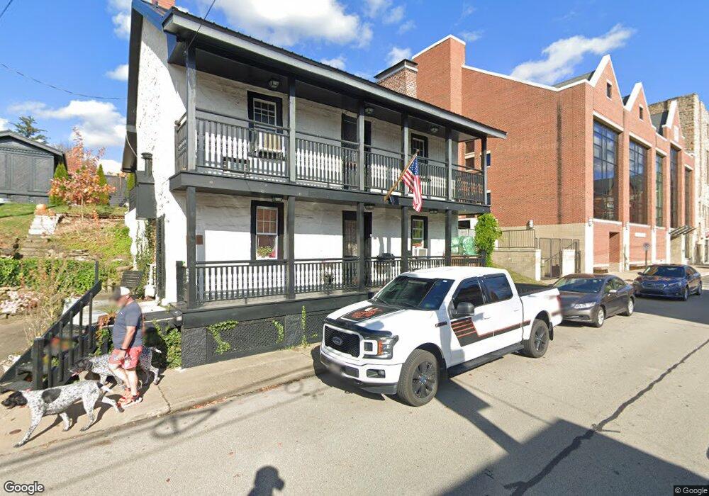 63 W Franklin St, Waynesburg, PA 15370 - photo 1