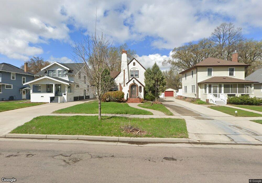 1315 8th St S, Fargo, ND 58103 - photo 1