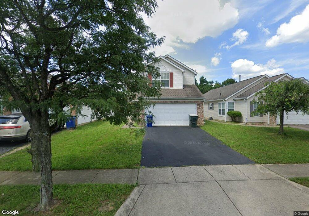 2094 Waymont Rd, Columbus, OH 43229 - photo 1