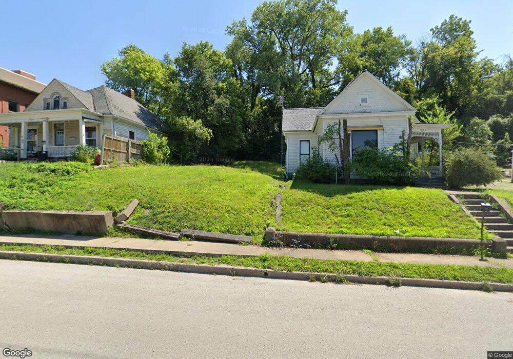 720 Fulton Ave, Hannibal, MO 63401 - photo 1