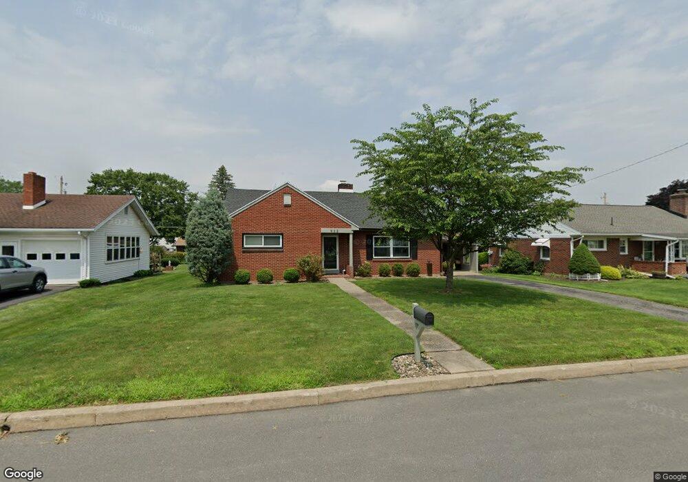 932 Saint Paul St, Lewisburg, PA 17837 - photo 1