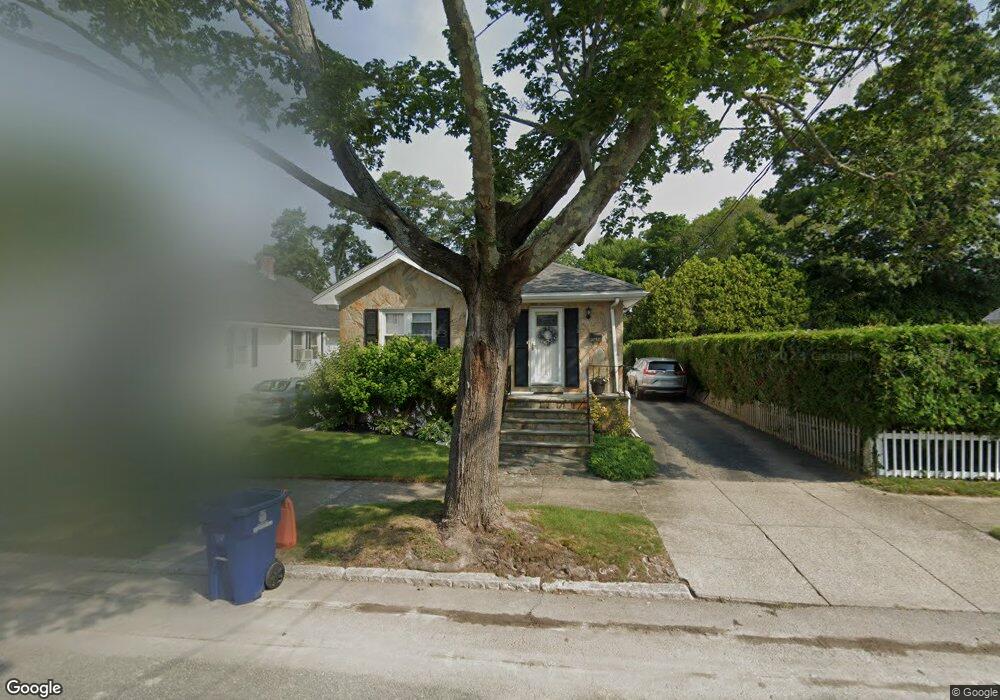 15 Pauline St, New Bedford, MA 02740 - photo 1