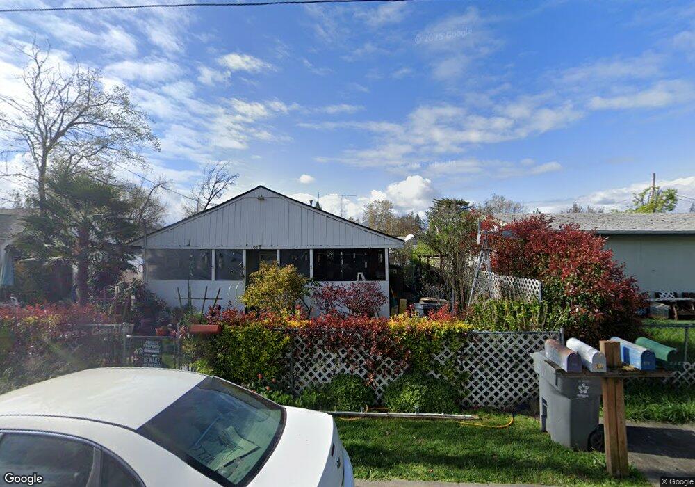 906 SW Jordan St, Grants Pass, OR 97526 - photo 1