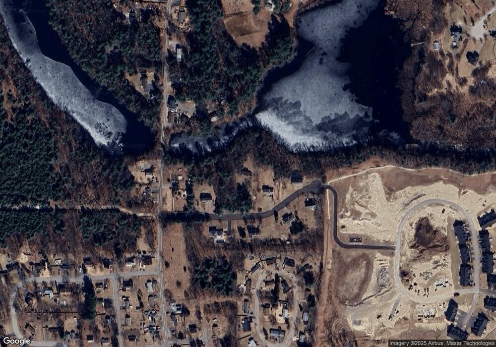 10 Reservoir Dr, Bellingham, MA 02019 - photo 1