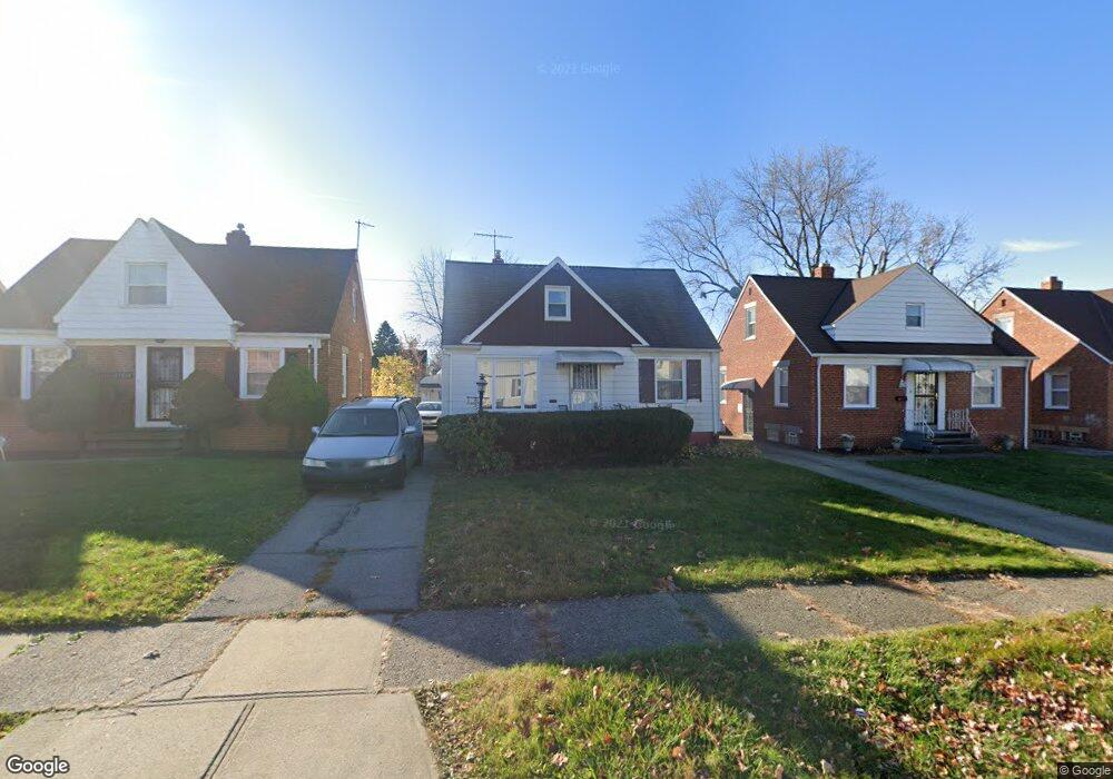 21406 Clare Ave, Maple Heights, OH 44137 - photo 1