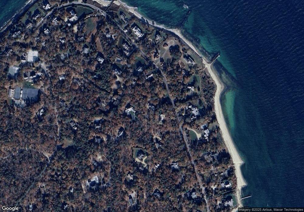 39 Iroquois Ave, Vineyard Haven, MA 02568 - photo 1