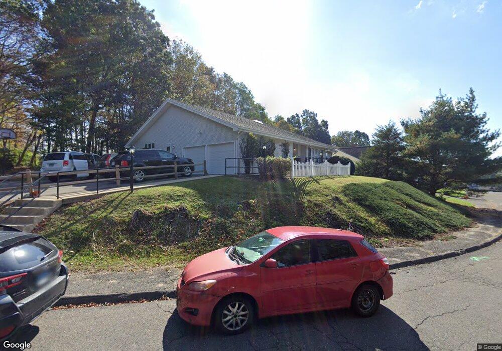 9 Country Club Woods Cir, Waterbury, CT 06708 - photo 1