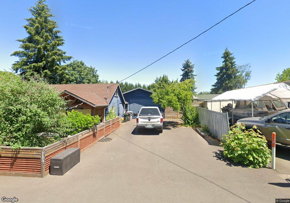 208 N Maple St, Canby, OR 97013 - photo 1