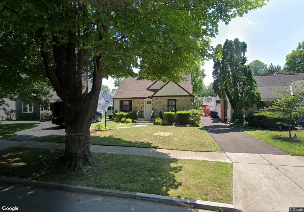 525 Fallis Rd, Columbus, OH 43214 - photo 1