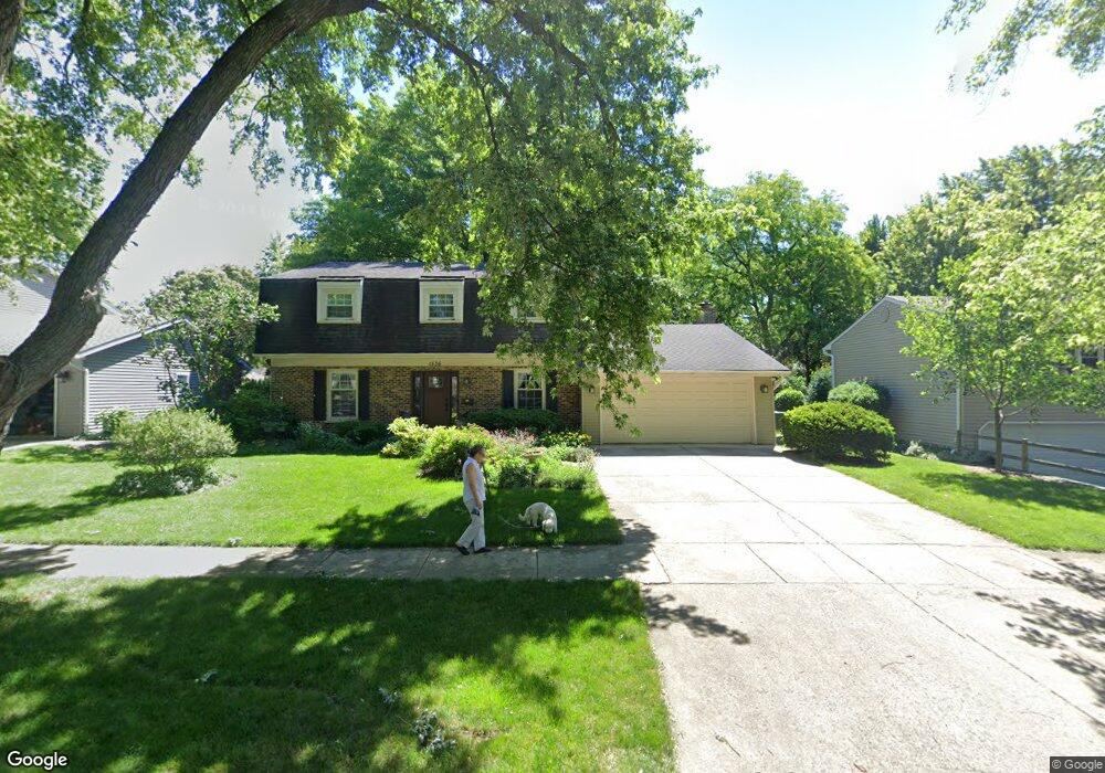 1536 Towhee Ln, Naperville, IL 60565 - photo 1