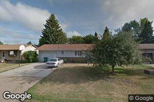 415 W 8th St, Larimore, ND 58251