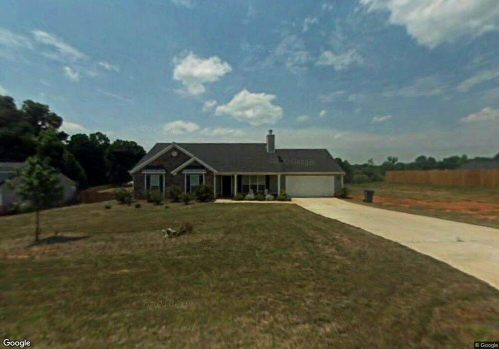 1105 Hummingbird Way, Winder, GA 30680 - photo 1