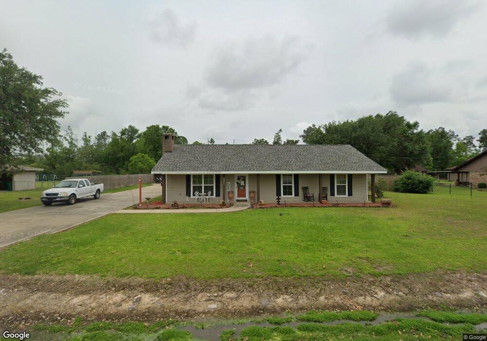 621 S Lake Ct, Lake Charles, LA 70605 - photo 1