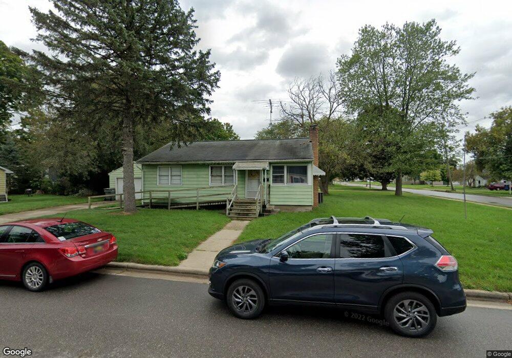 524 Suffolk St, Lowell, MI 49331 - photo 1