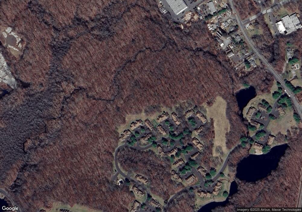 4 Willowbrook Cir, Monroe, CT 06468 - photo 1