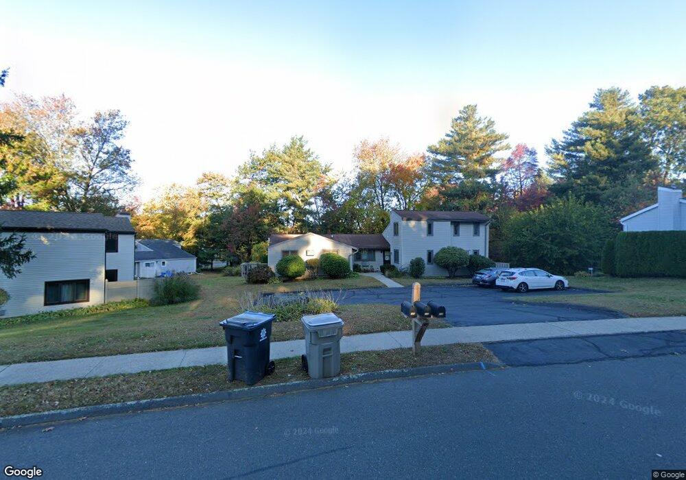 116 Butternut Ln unit B, Bristol, CT 06010 - photo 1