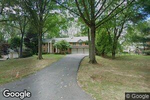 8812 Transue Dr, Bethesda, MD 20817