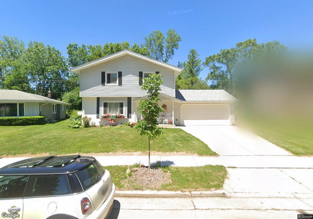 2120 Empire Dr, Waukesha, WI 53186 - photo 1