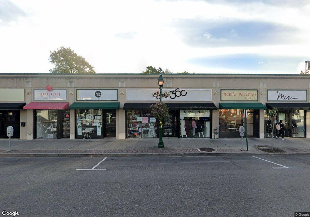 521 Central Ave, Cedarhurst, NY 11516 - photo 1