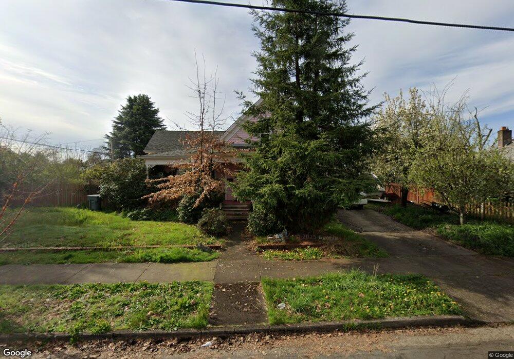 1058 8th Ave SW, Albany, OR 97321 - photo 1